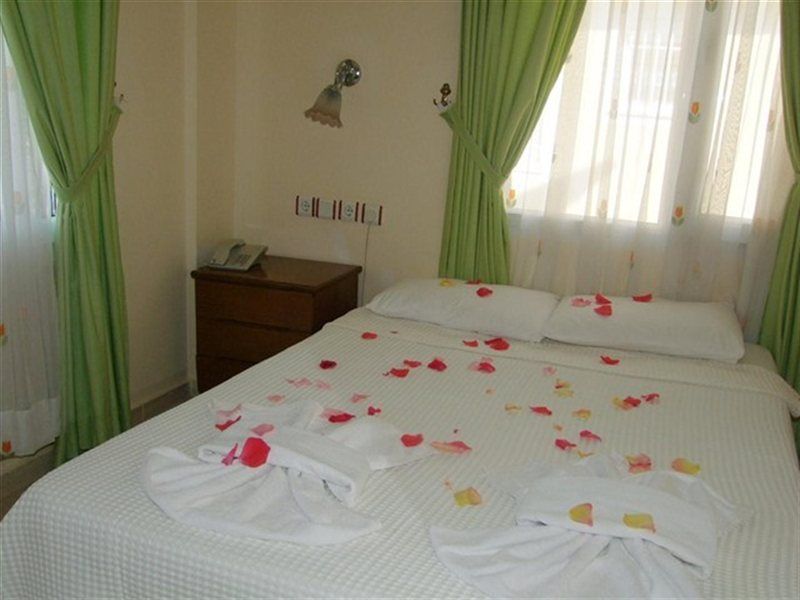 Besik Hotel Fethiye Exterior photo